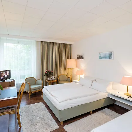 מלון Parkhotel Atlantic 3*